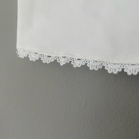 Knitted White Shorts - Picture 2 of 2